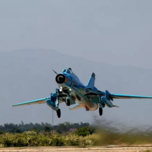 In deadly land Yen Bai, SU-22 falls on its own even though it was not hit by bullets